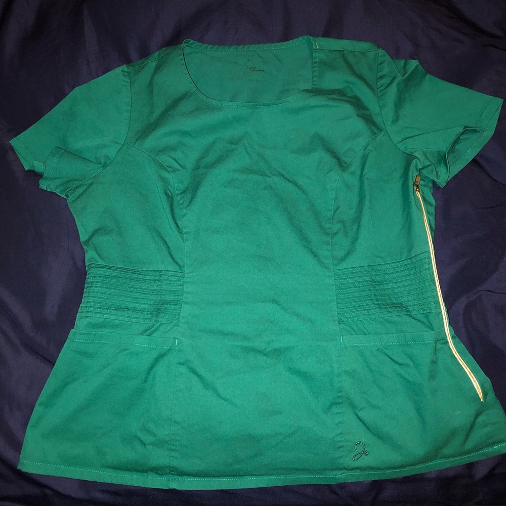 Jaanuu Hunter Green Scrub Top